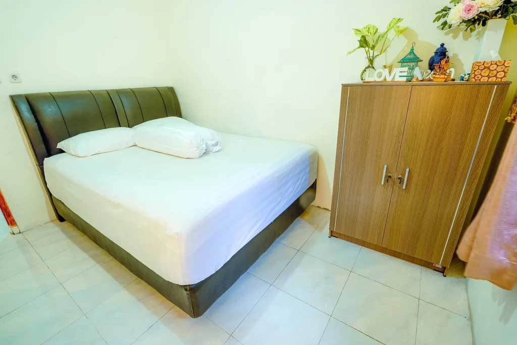 Kamar Tidur Homestay Omah Ralin Fasilitas Kamar Tidur Homestay Omah Ralin Jogja