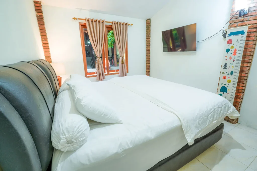 Kamar Tidur Omah Ralin Homestay di Jogja Fasilitas Kamar Tidur Omah Ralin Homestay di Jogja
