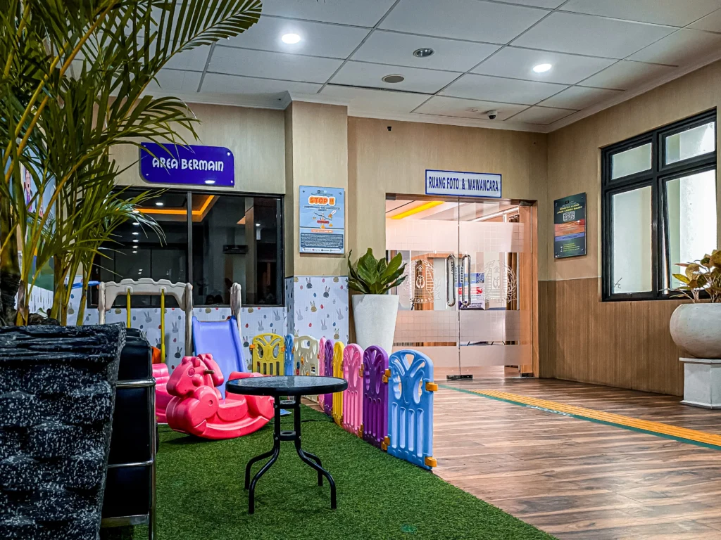 Ruang Foto dan Wawancara Kantor Imigrasi Ruang Foto dan Wawancara Kantor Imigrasi